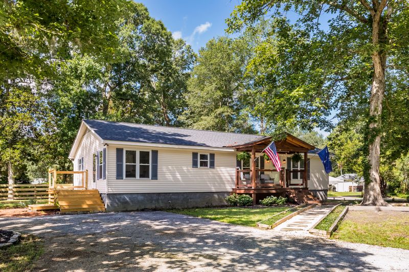 1986 Nitsa St, Johns Island, SC 29455