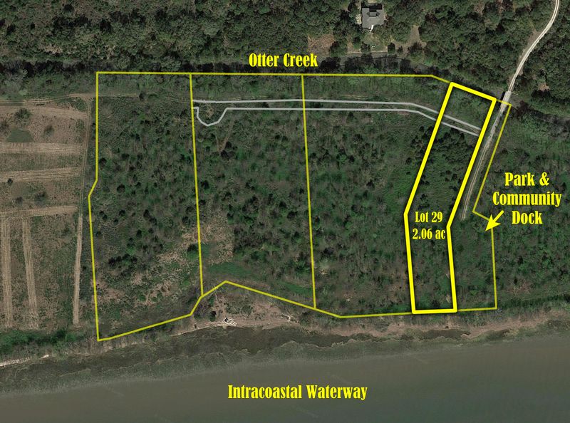 29 Mouzons Bluff Rd, Mcclellanville, SC 29458