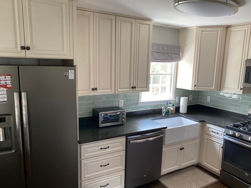 1 Desportes Ct, Charleston, SC 29403