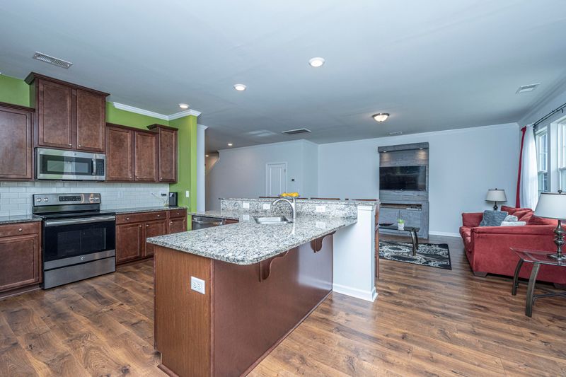 372 Bradley Bend Dr, Moncks Corner, SC 29461