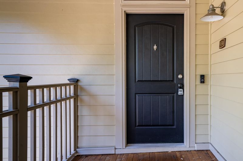 5558 Colonial Chatsworth Cir, North Charleston, SC 29418