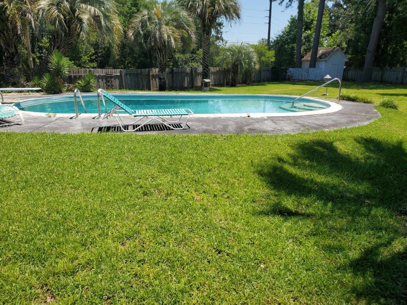 8 Cavalier Ave, Charleston, SC 29407
