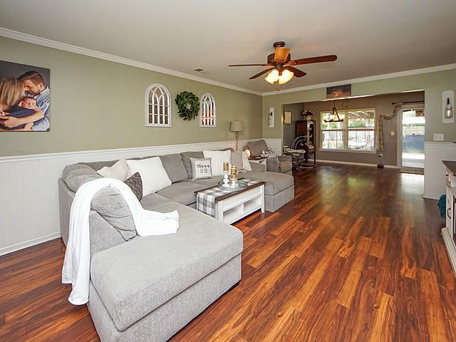 168 Blackstone Dr, Moncks Corner, SC 29461