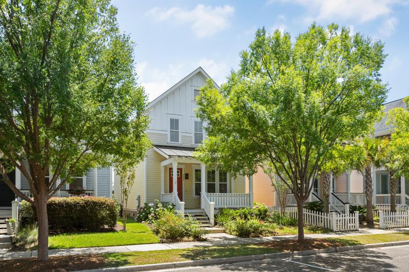 1255 Appling Dr, Mount Pleasant, SC 29464