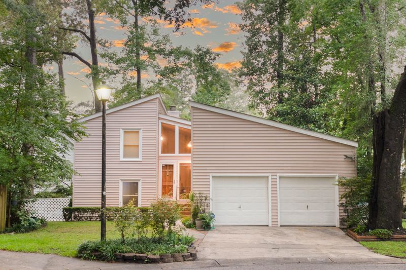 106 Kings Ct, Summerville, SC 29485