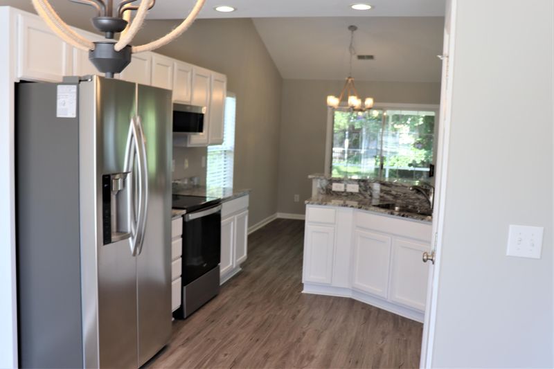 2740 Palmetto Hall Blvd, Mount Pleasant, SC 29466