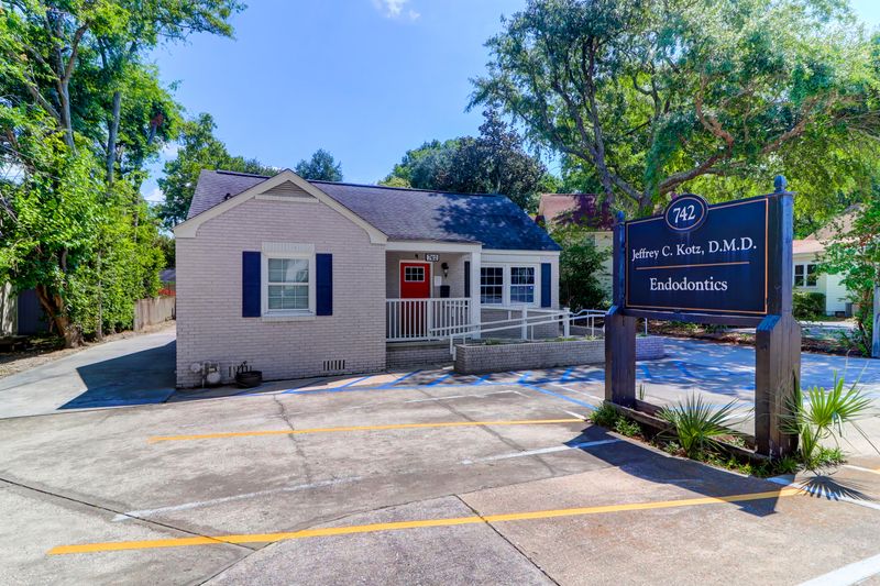 742 St Andrews Blvd, Charleston, SC 29407