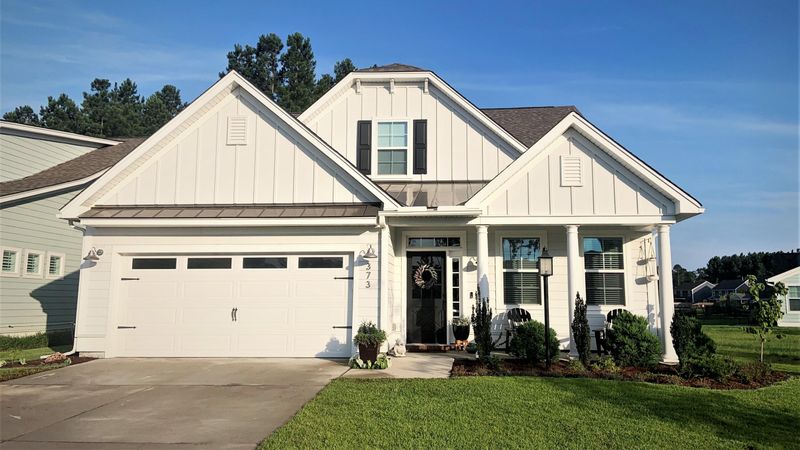 373 Whispering Breeze Ln, Summerville, SC 29486