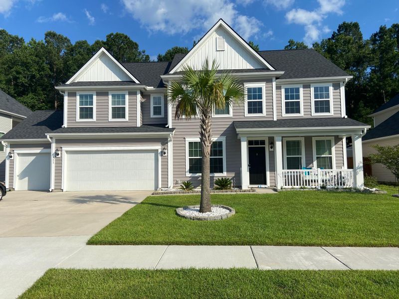 421 Stonefield Cir, Moncks Corner, SC 29461