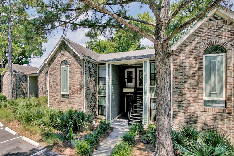 1831 Villa Maison Apt A, Mount Pleasant, SC 29464