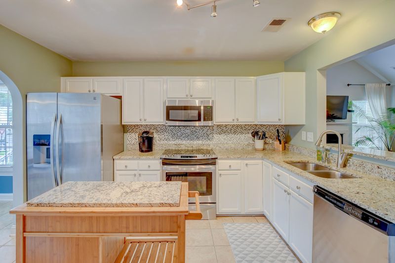 3058 Penny Ln, Johns Island, SC 29455