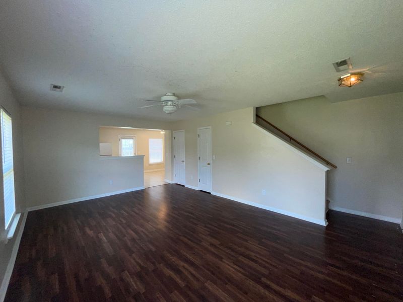 305 Slow Mill Dr, Goose Creek, SC 29445