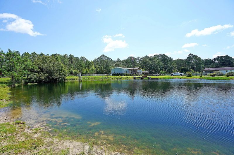 206 Sting Way, Huger, SC 29450