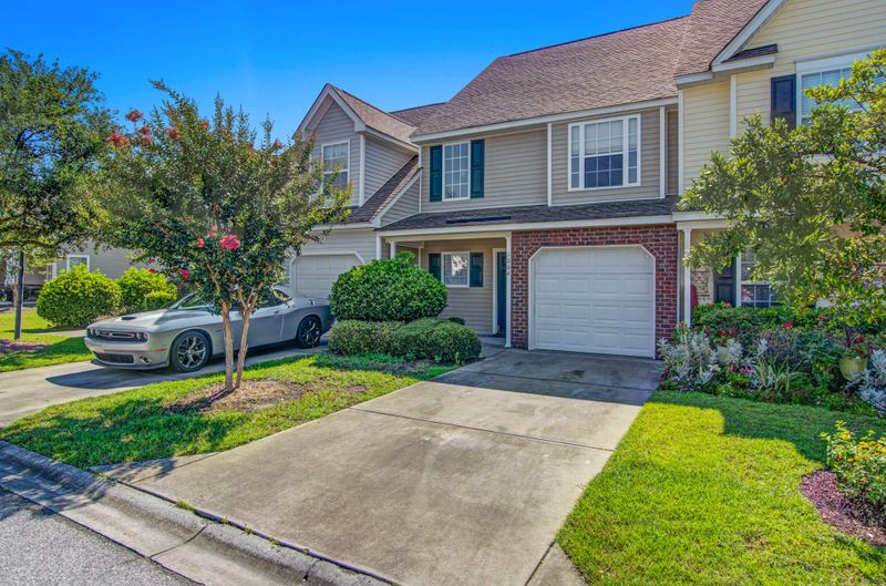 1004 Poplar Grove Pl, Summerville, SC 29483