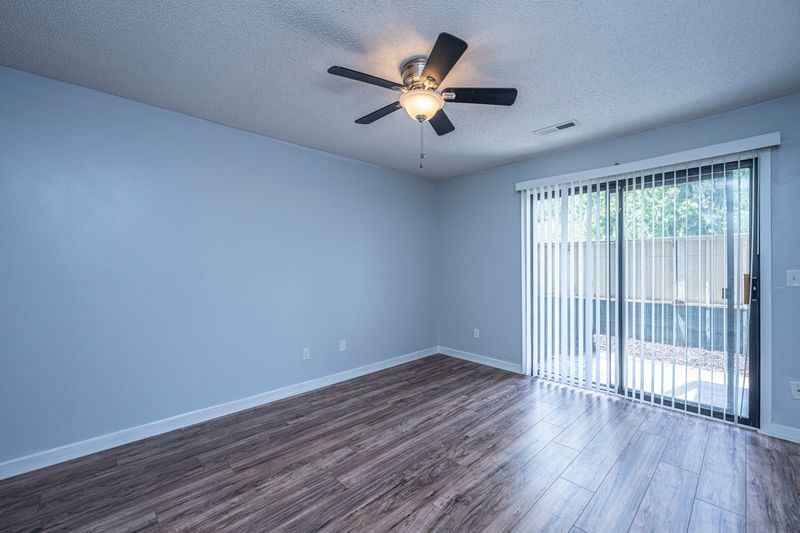 2305 Treescape Dr #4, Charleston, SC 29414