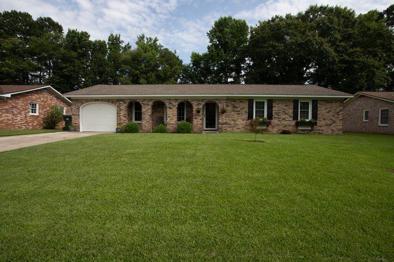 107 Barrington Blvd, Goose Creek, SC 29445
