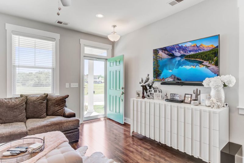 3933 Four Poles Park Dr, North Charleston, SC 29405