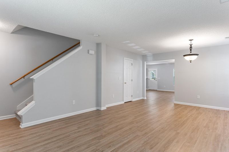8505 Haley Ct, North Charleston, SC 29406