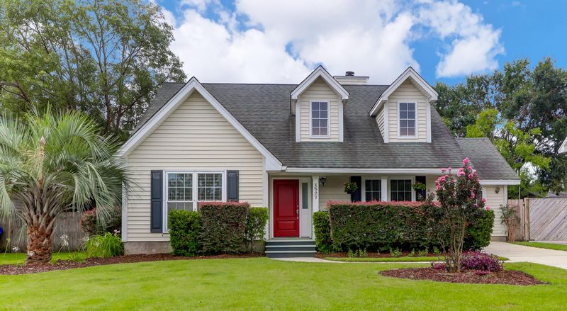1527 Hidden Bridge Dr, Mount Pleasant, SC 29464