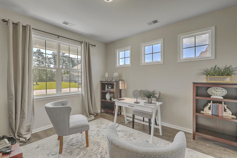 650 Yellow Leaf Ln, Summerville, SC 29486