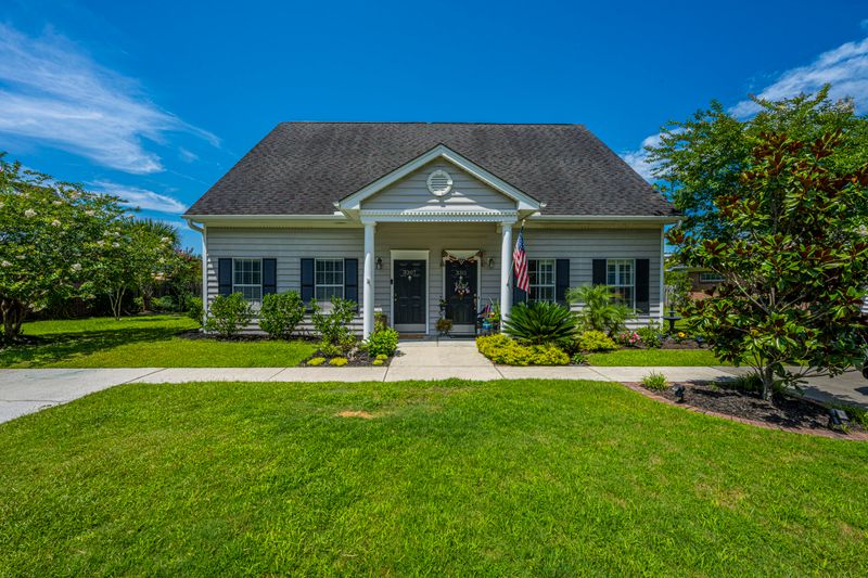 3307 Queensgate Way, Mount Pleasant, SC 29466