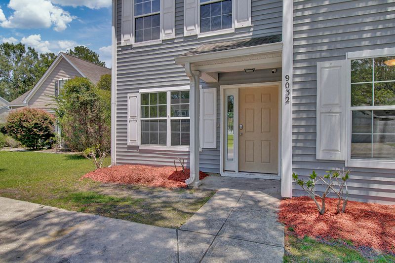 9032 Greenbriar Dr, Summerville, SC 29485