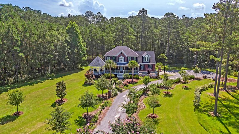 107 Sponsel Ln, Huger, SC 29450