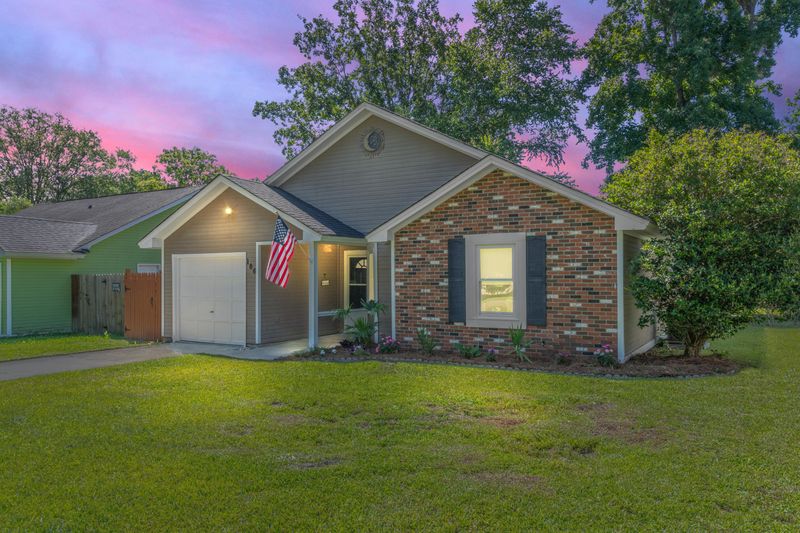 106 Tennyson Way, Summerville, SC 29486