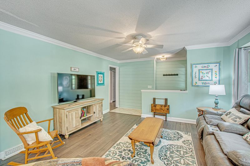 219 Bramblewood Dr, Summerville, SC 29485