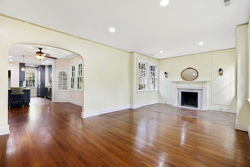 4 Beverly Rd, Charleston, SC 29407