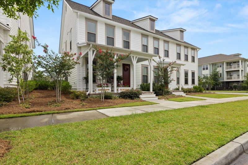 155 Great Lawn Dr, Summerville, SC 29486