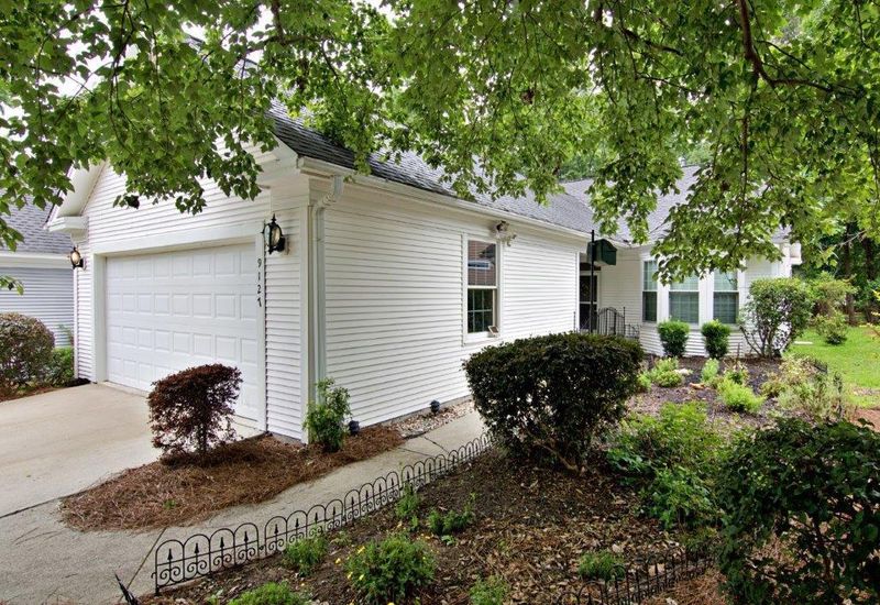9127 Delancy Cir, North Charleston, SC 29406