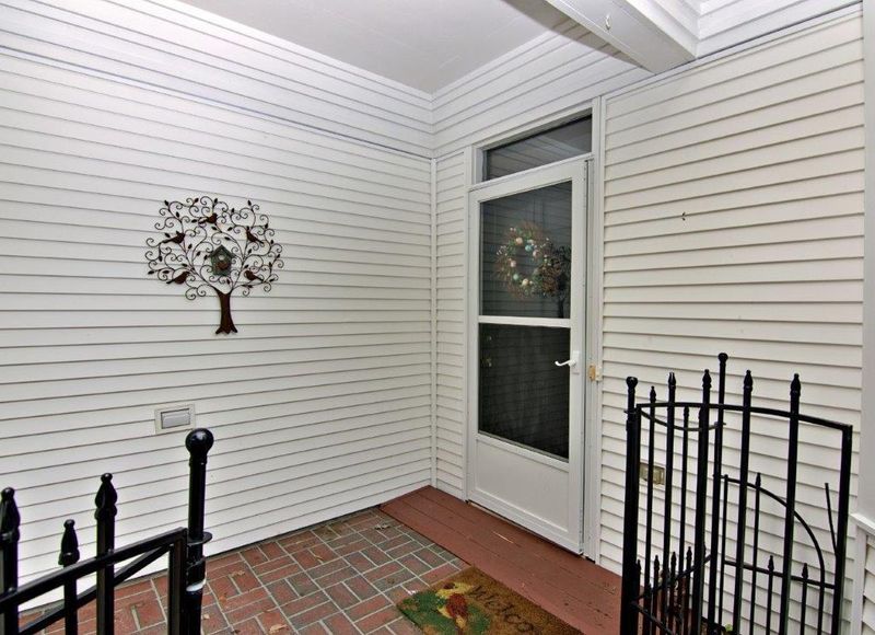 9127 Delancy Cir, North Charleston, SC 29406