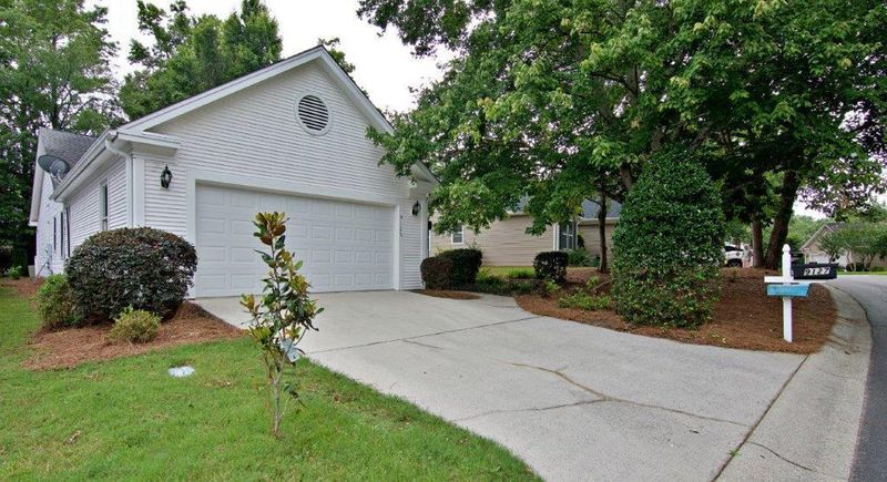 9127 Delancy Cir, North Charleston, SC 29406
