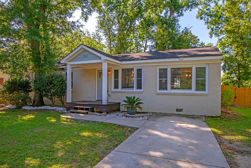 1767 Markham Rd, Charleston, SC 29414