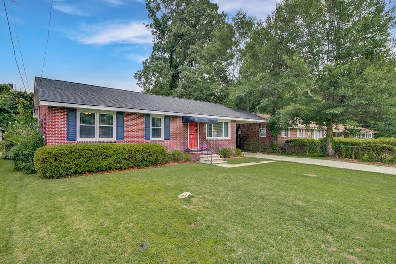 5201 Sterrett St, North Charleston, SC 29405