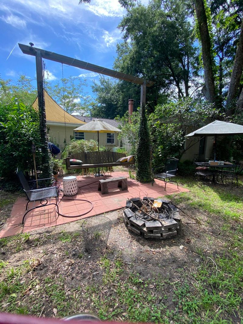1326 Ronald Ln, Charleston, SC 29412