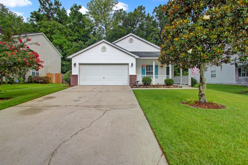 7916 Long Shadow Ln, North Charleston, SC 29406