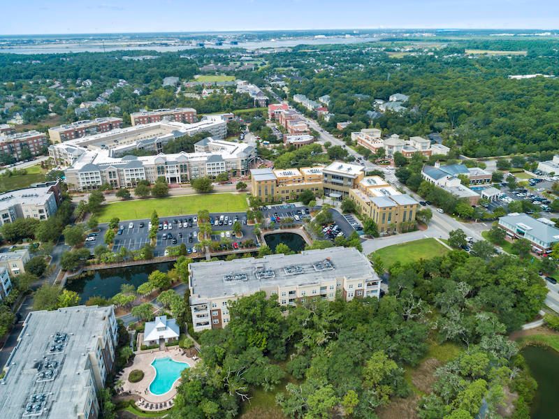 200 River Landing Dr #H202, Charleston, SC 29492