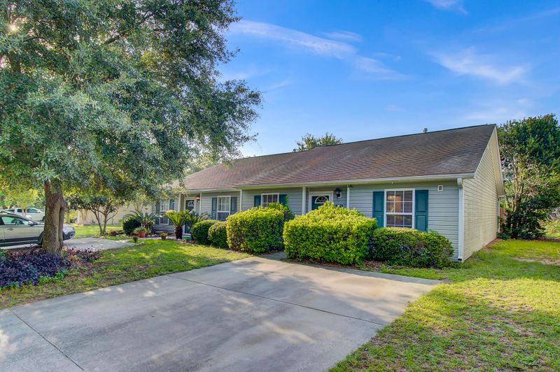 1463 Amanda Park Ln, James Island, SC 29412