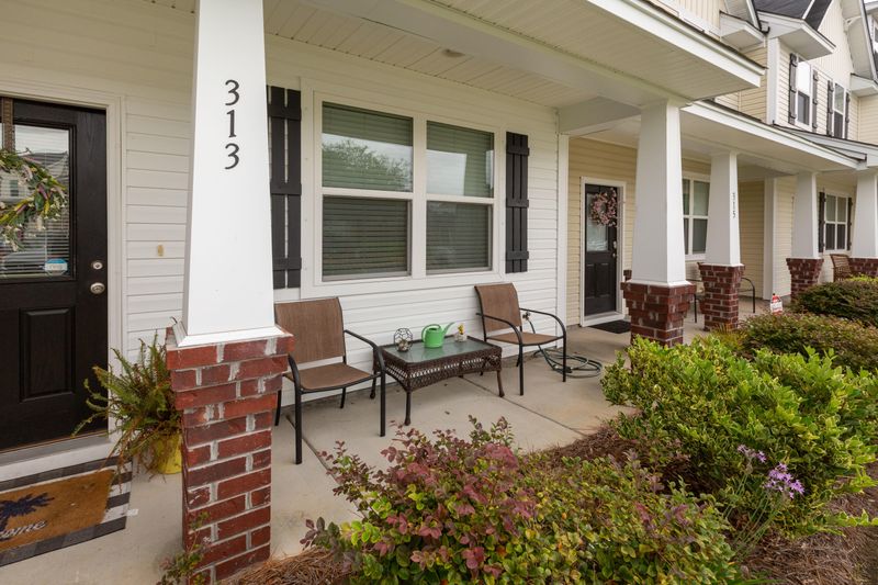 313 Flyway Rd, Goose Creek, SC 29445