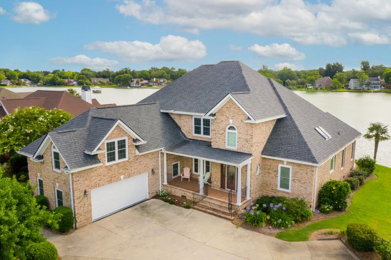 1190 Waterfront Dr, Mount Pleasant, SC 29464