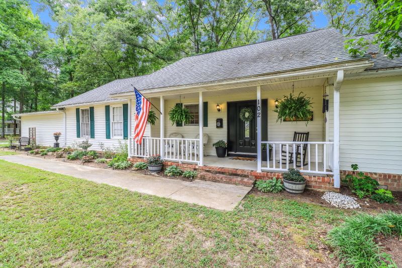 102 Paris Ln, Summerville, SC 29483