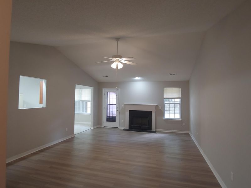 142 Orangeburg Rd, Summerville, SC 29483