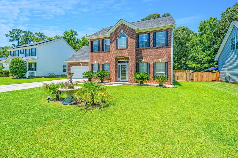 174 Hainsworth Dr, North Charleston, SC 29418
