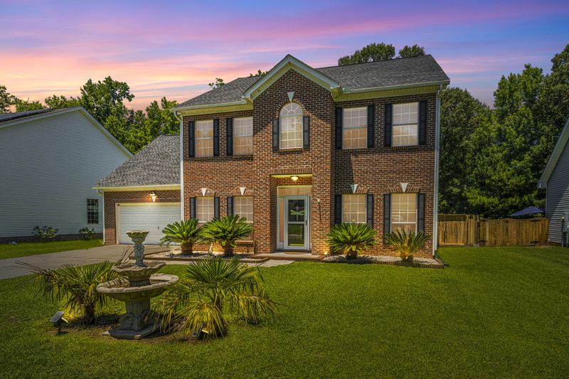 174 Hainsworth Dr, North Charleston, SC 29418
