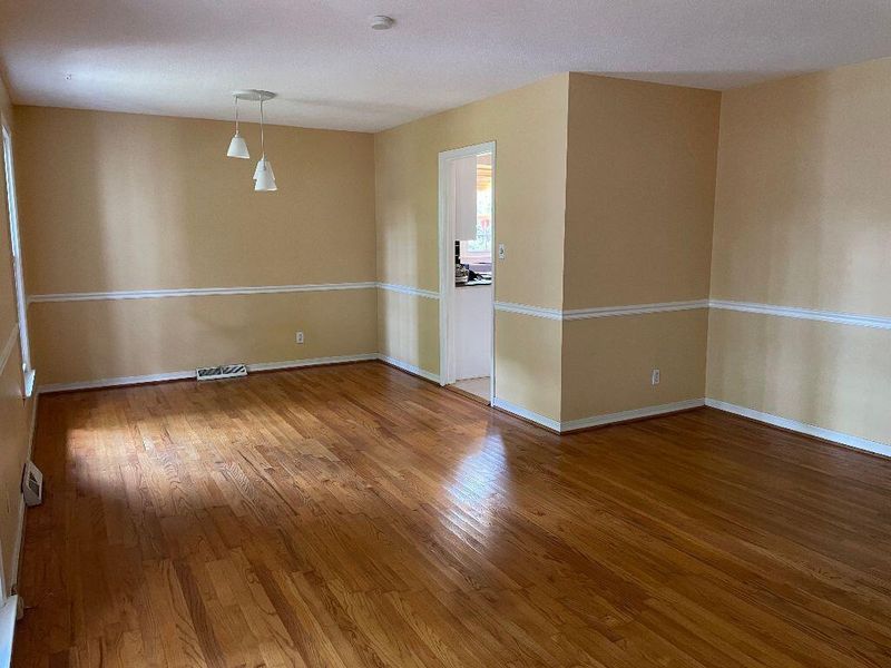 109 Runnymeade Ln, Summerville, SC 29485