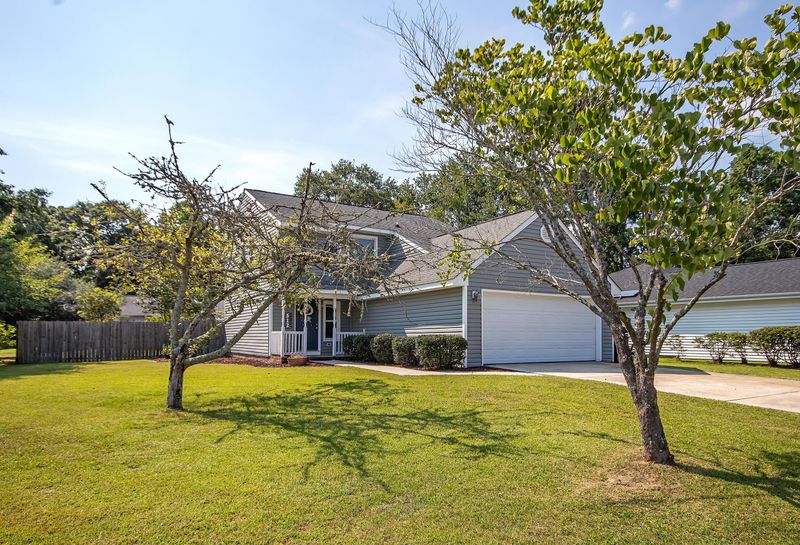 512 Laurel Ridge Rd, North Charleston, SC 29418
