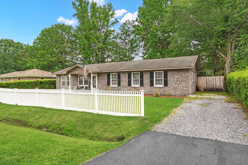4416 Elderwood Dr, Ladson, SC 29456