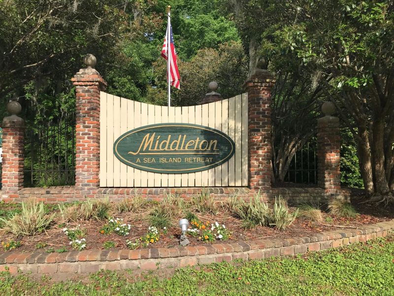 8468 Middleton Point Ln, Edisto Island, SC 29438